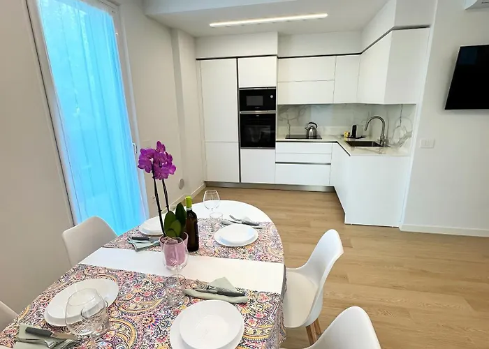 Incanto - Pools E Garden