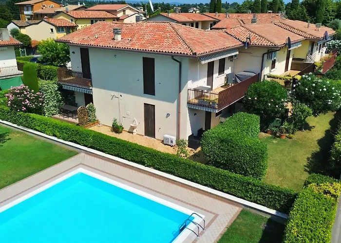 Incanto - Pools E Garden