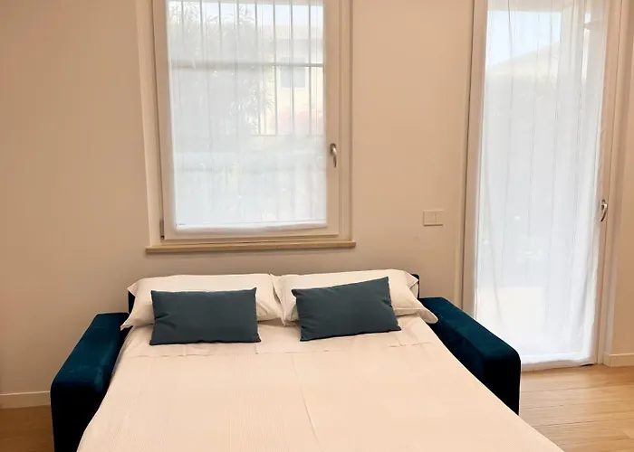 Incanto - Pools E Garden 拉齐塞