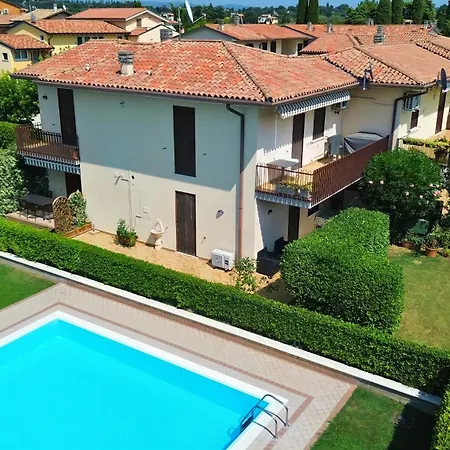 Incanto - Pools E Garden