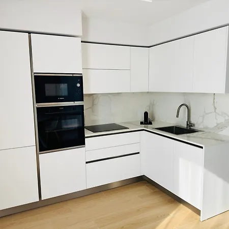 Incanto - Pools E Garden